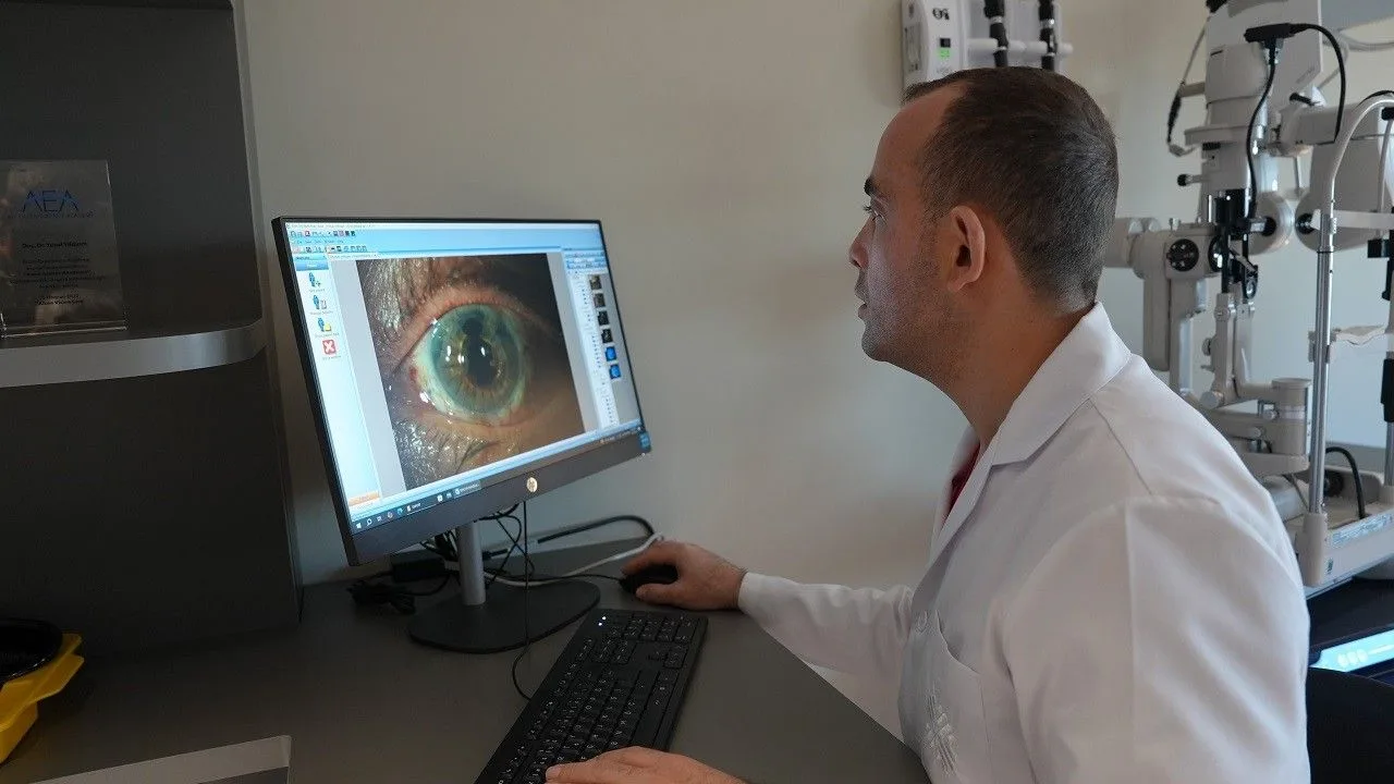 Types of eye angiography