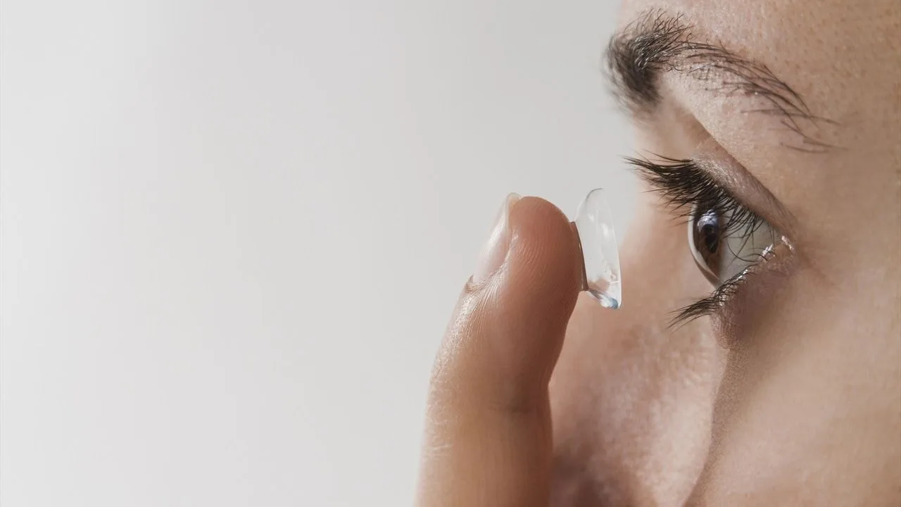 Vanaf welke leeftijd mag u contactlenzen dragen?
