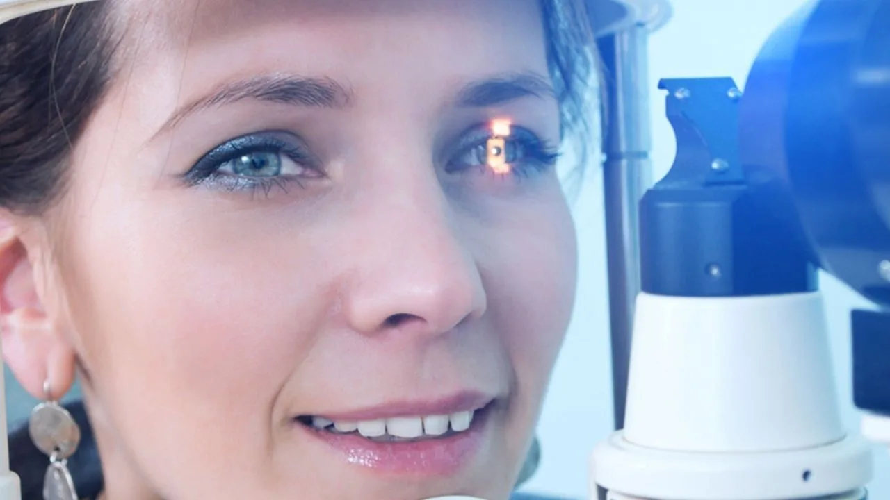 Treatment for Floaters in Eyes