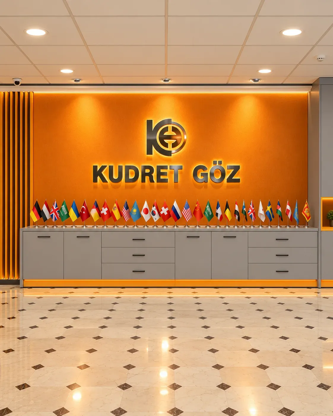 Kudret Göz logolu karşılama duvarı