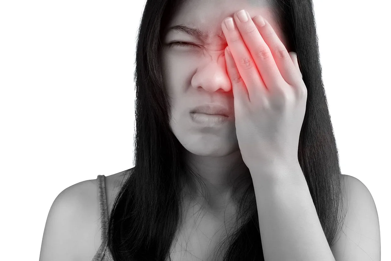 Waardoor ontstaat pijn in het oog?