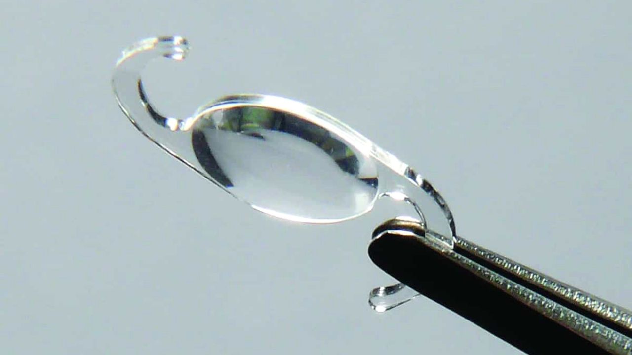 Foldable Lens Trifocal Toric Design